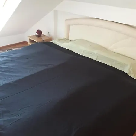 Tuettoes Vendeghaz Panzió Hedrehely
