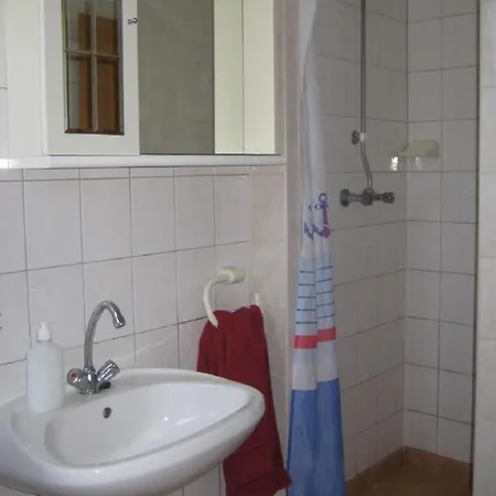 Panzió Tuettoes Vendeghaz Hedrehely