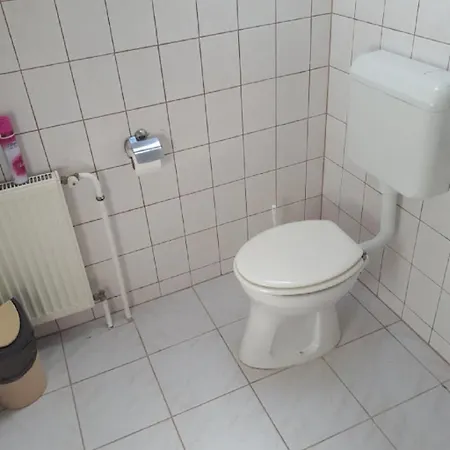 Panzió Tuettoes Vendeghaz Hedrehely